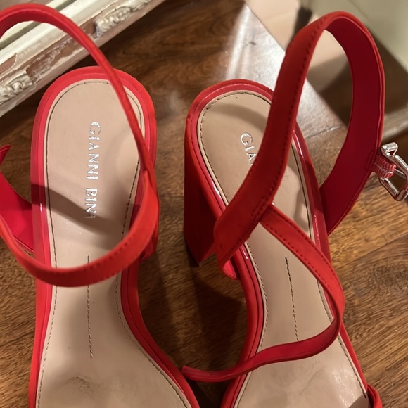 GIANNI BINI, like new heels - Picture 3 of 4